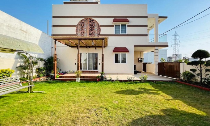 Ujjain Villa | Shyam Sudha Home Stay
