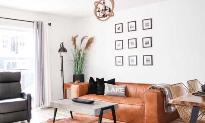 Sicamous Condo | Sicamous Oasis