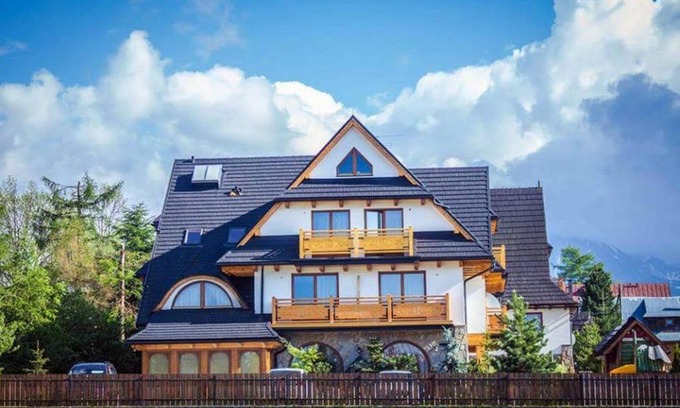 Poronin Bed & Breakfast | Sichlański Dworek & SPA
