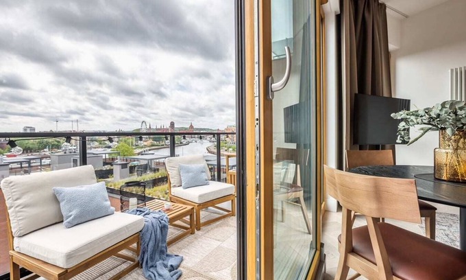 Gdansk City Center Apartment | Sienna Grobla 6A Beautiful Apartament Parking