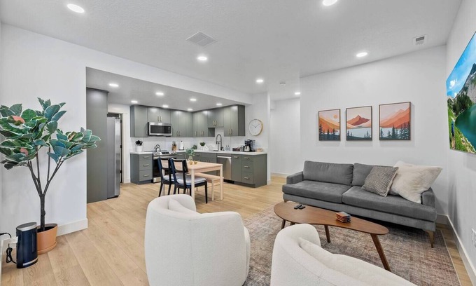Lehi Apartment | Silicon Slopes Apartment