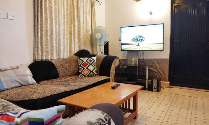 Nairobi House | Simple and comfortable