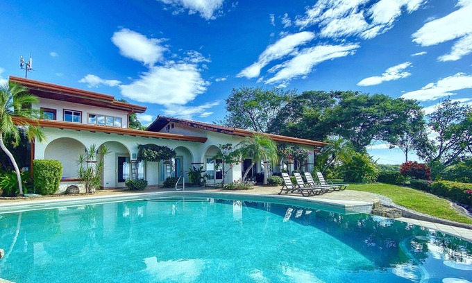 Bagaces Villa | Simply Breathtaking. Simply Exquisite.