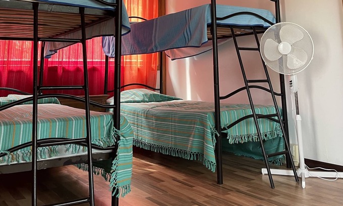 Barete House | Single Bed in a cozy cabin located in the mist of beautiful mountains