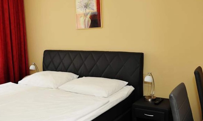 Schallmoos House | Single room with shower, toilet - Ganslhof, hotel