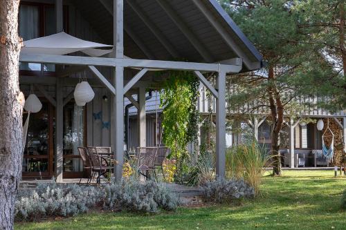 Mołowiste Bed & Breakfast | Sirvis Apartamenty