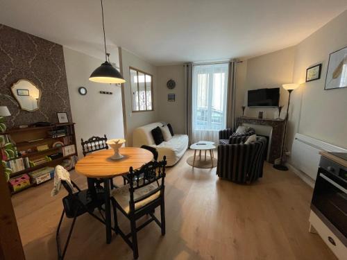 Moret-sur-Loing House | Sisley Cottage