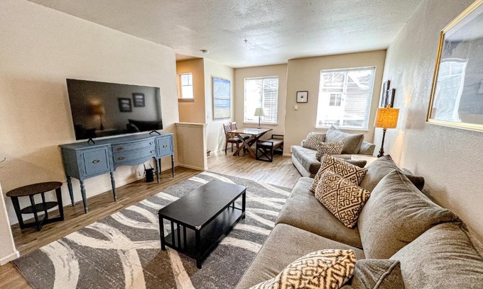 Florence House | Siuslaw Sanctuary