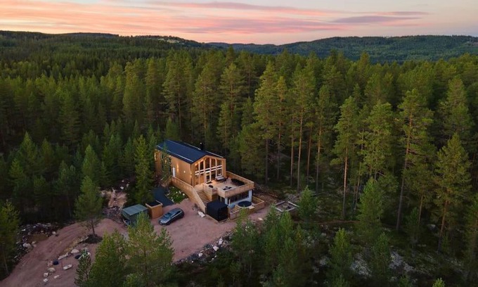 Torsby Villa | Skogsslottet-Badstue og Spabad!