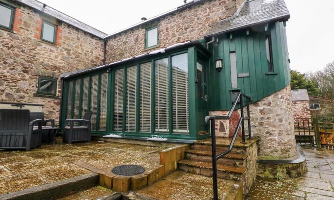 St Ishmaels House | Skomer Cottage