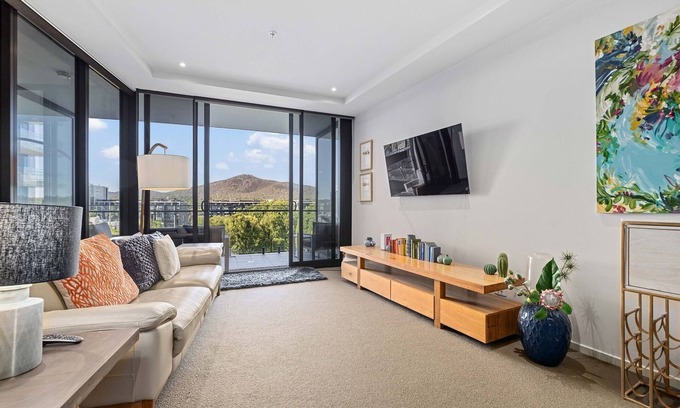 City East Apartment | Sky High Views in the Heart of Canberra