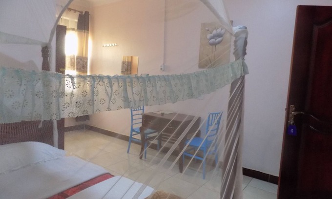 Rukungiri Hotel | Sky Light Hotel