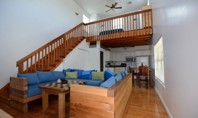 Jensen Beach House | SKYLINE LOFT IN DOWNTOWN JENSEN BEACH