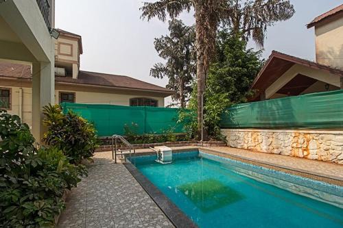 Parshwapuram Villa | SKYVIEW HOLIDAYS 3 BHK !VILLA PRIVATE SWIMMING POOl