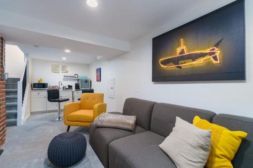 Congress Park Apartment | Sleek & Stylish Apt Steps From Bluebird Theater