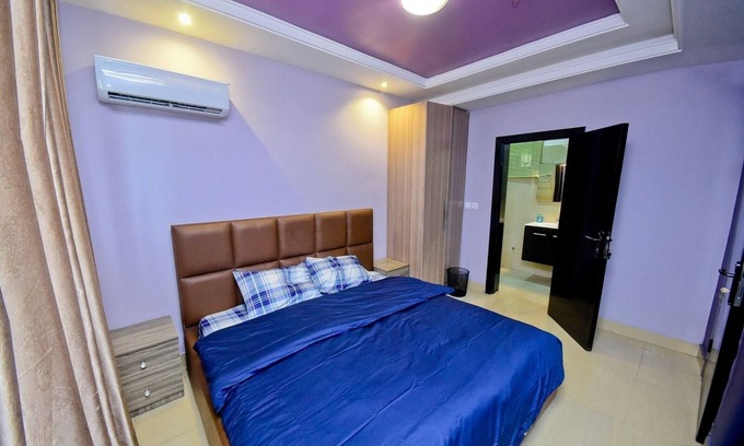 Lekki House | SLEEKHOUSE , a townhouse with a lake view