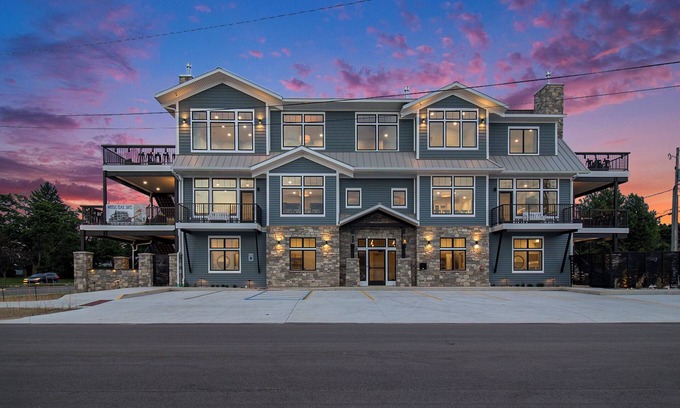 Northern Lower Peninsula Apartment | Sleeps 49! 14 bathrooms! 16 bedrooms!