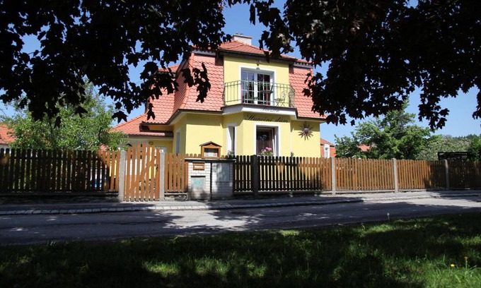 Cesky Krumlov House | Slunecni Dum