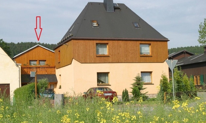 Bermsgrun Apartment | "Small but nice" apartment with balcony room - near Waldbühne for 2 - 4 people