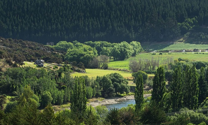 Otago Cottage | Small off-grid family bach with all the basics for a relaxing but memorable stay