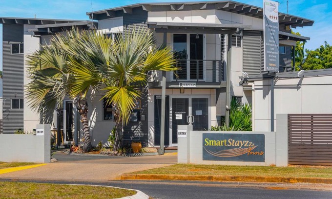 Clermont Hotel | Smart Stayzzz Inns