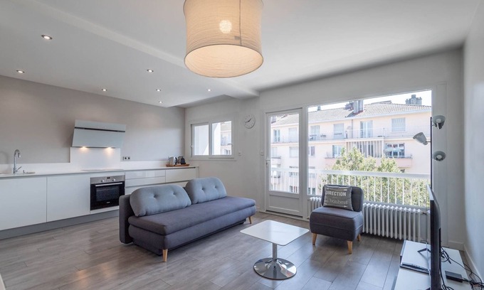 Annecy Apartment | SmartStay Le Thiou - Annecy centre