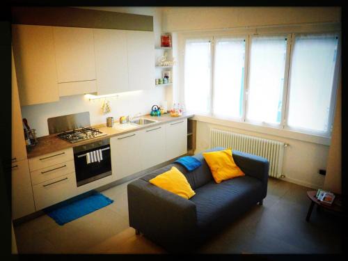 Stadera Apartment | SMILE HOUSE. Intero trilocale 15 min. dal Centro