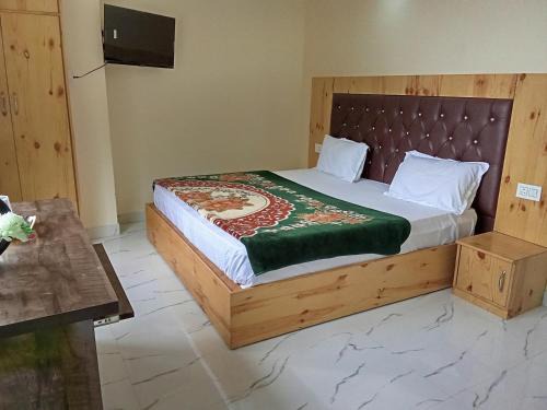 Burwa Hotel | Snow View