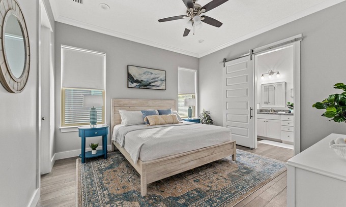 Laguna Beach Estates House | Snowbirds Welcome★West End Family Home★ Steps to Beach★Bring the Dogs!🐶