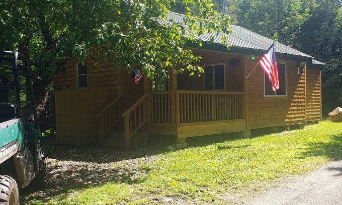 Columbia Cabin | Snowmobilers private cabin, on the trails