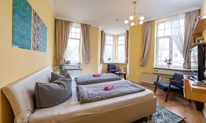 Erfurt Old Town Apartment | ★ Snugly Jugendstil Flat in the ❤ of Erfurt ★