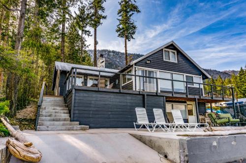 Chelan House | Soak Up Some Sunshine