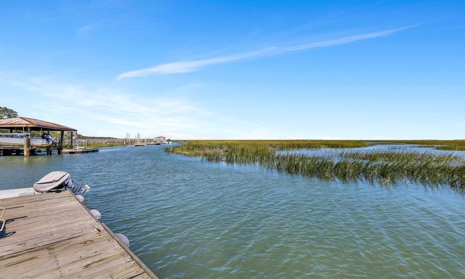 Savannah House | Soaring Views of River + Marsh w/Shared Dock by Lucky Savannah