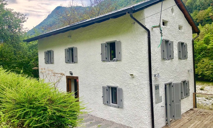 Tolmin House | Soca Area - Restored cottage on the Idrijca river