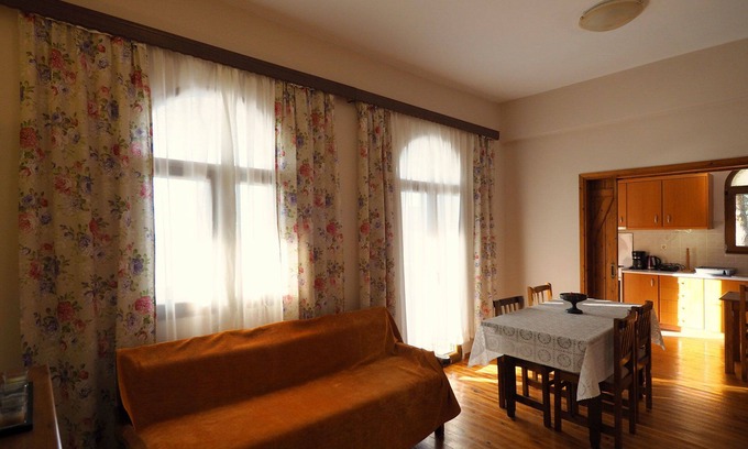 Limeni Apartment | Sofia Limeni
