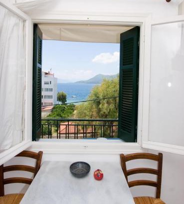 Loutra Edipsou Apartment | Soile Georgia