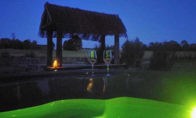 Chapelle-Voland House | Soirée romantique avec Bain Nordique sur Domaine Equestre, Studio Tout Confort