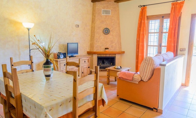 Taberno Villa | Sol de Taberno - Almendro - Algarrobo by Ruralidays