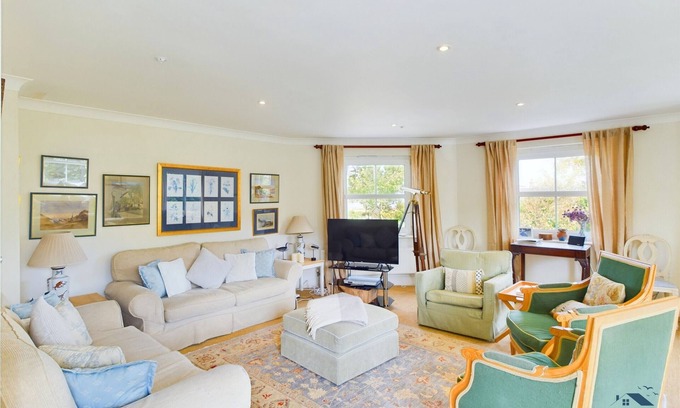 Bembridge Ski Chalet | Solent Landing No. 16: Beach Retreat