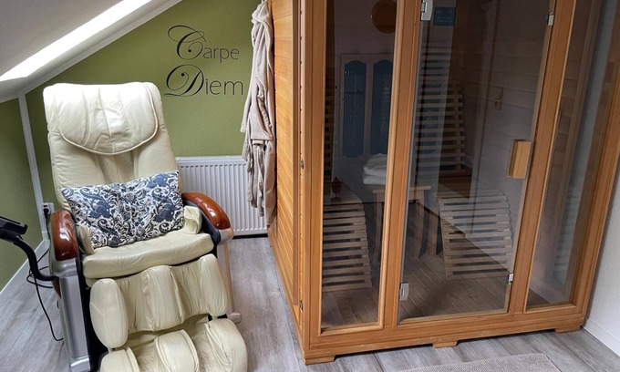 Holzminden Apartment | Solling-Lounge 5 star dream vacation apartment sauna, fireplace, pet friendly!