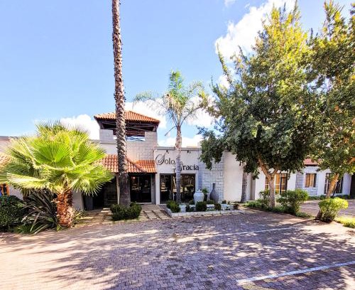Brandwag Bed & Breakfast | Solo Gracia Guesthouse