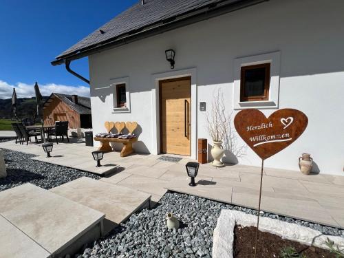 Gemeinde Großradl Apartment | Sonnenschein Appartement- und Ferienhaus mit Terrasse und Garten