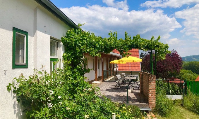 Kritzendorf Apartment | Sonnhof Ressl /Studio apartment /In the countryside near Vienna!