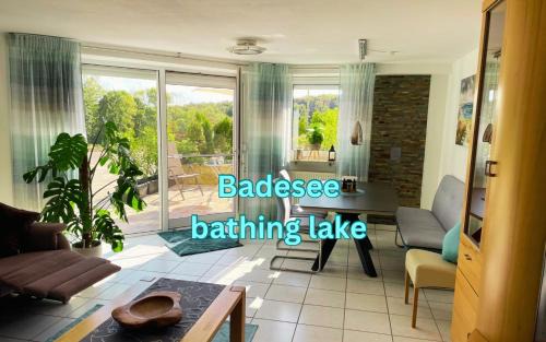 Forchtenberg Apartment | Sonnige Südwohnung mit Terrasse, Badesee