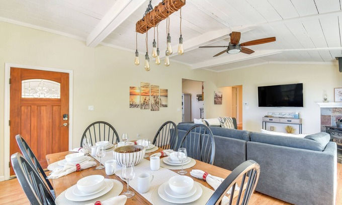 Sonora House | Sonora Hilltop Home: Scenic Views, Pet Friendly!