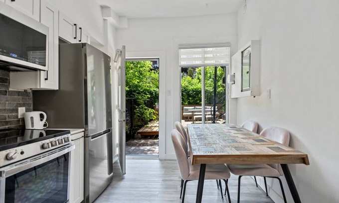 Sainte-Marie Apartment | Sophisticated 3BR with Outdoor Retreat