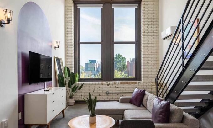 West Philadelphia Apartment | Sosuite | Studio Loft w W/D, Gym, Lounge