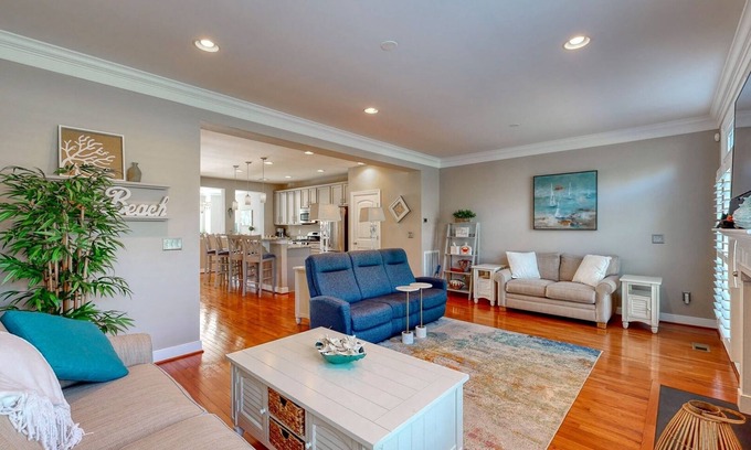 Sawgrass South House | SOUL OF SAWGRASS - Spectacular 4BD & 3.5BA Townhouse - Sleeps 10 - Resort-Style Community