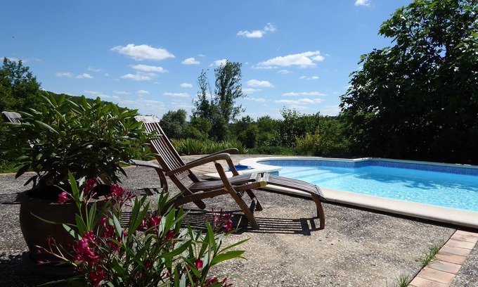 Montagudet Apartment | Sous les Arbres - private pool, great views, relax, unwind, get closer to nature