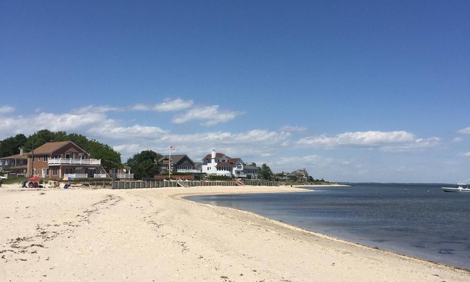 Aquebogue House | South Jamesport House on Peconic Bay